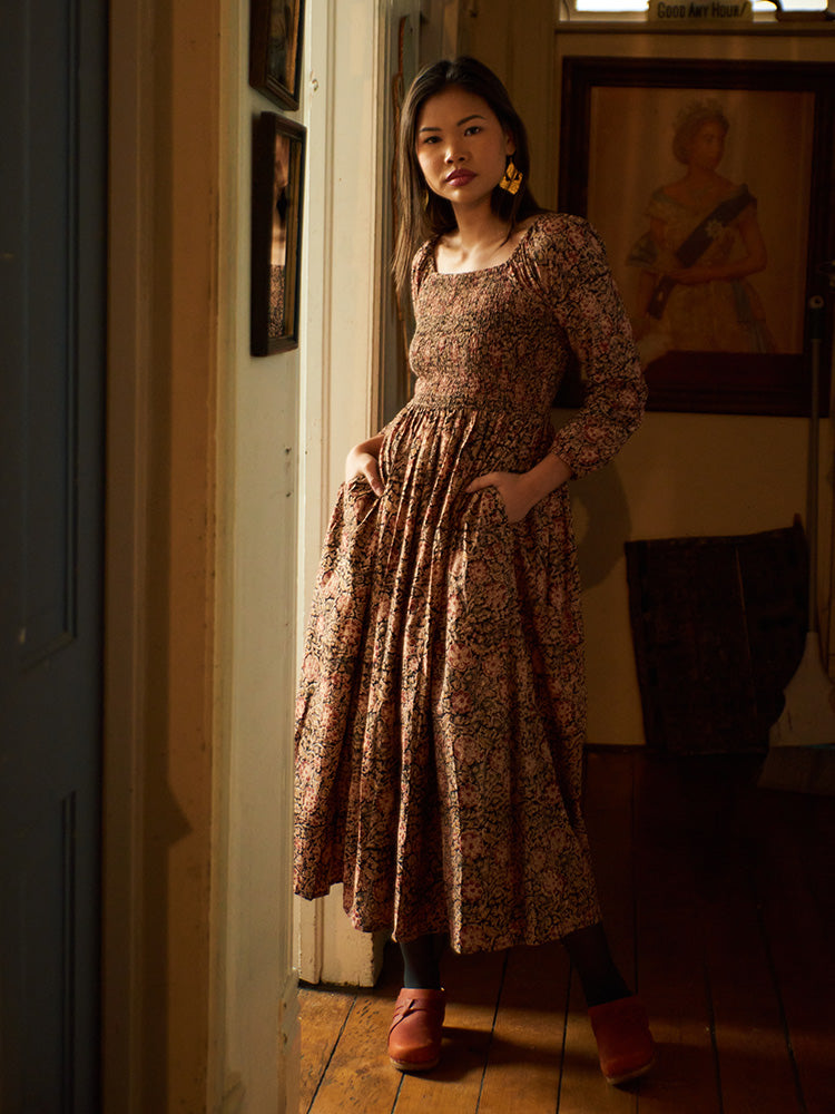 Hailee Smocked Midi Dress - Black Floral - Image 4