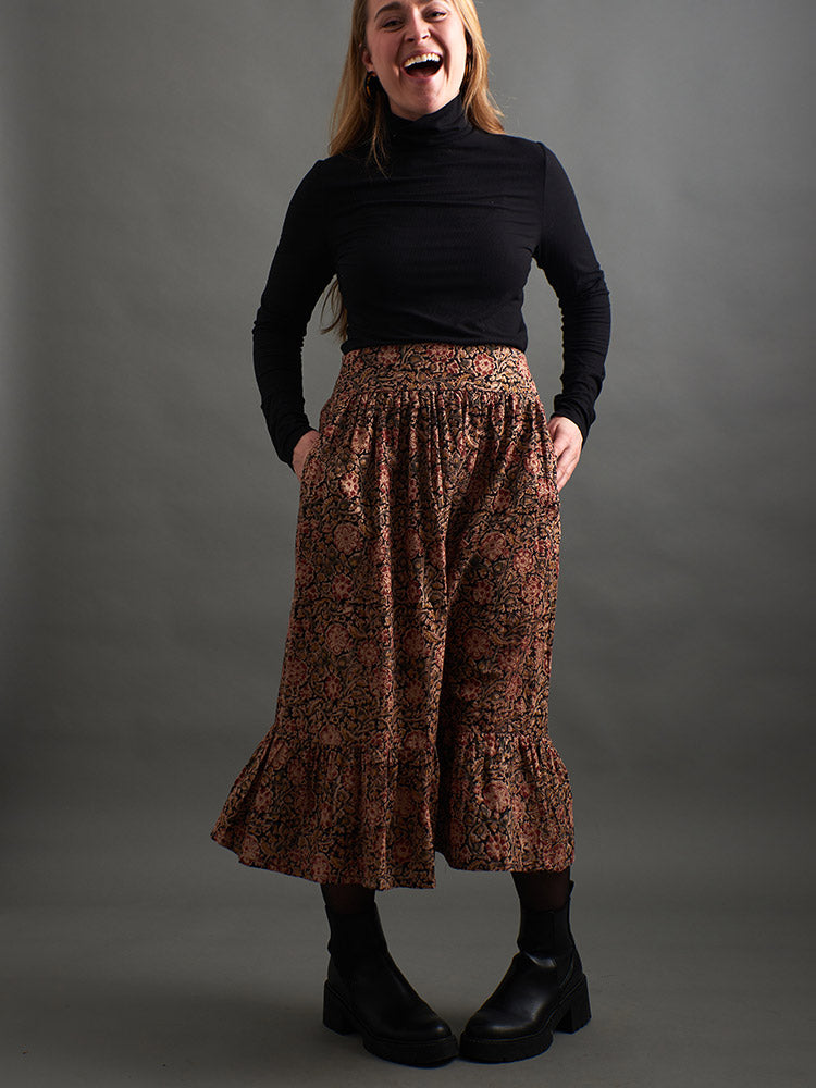 Mila Midi Skirt - Black Floral - Image 4