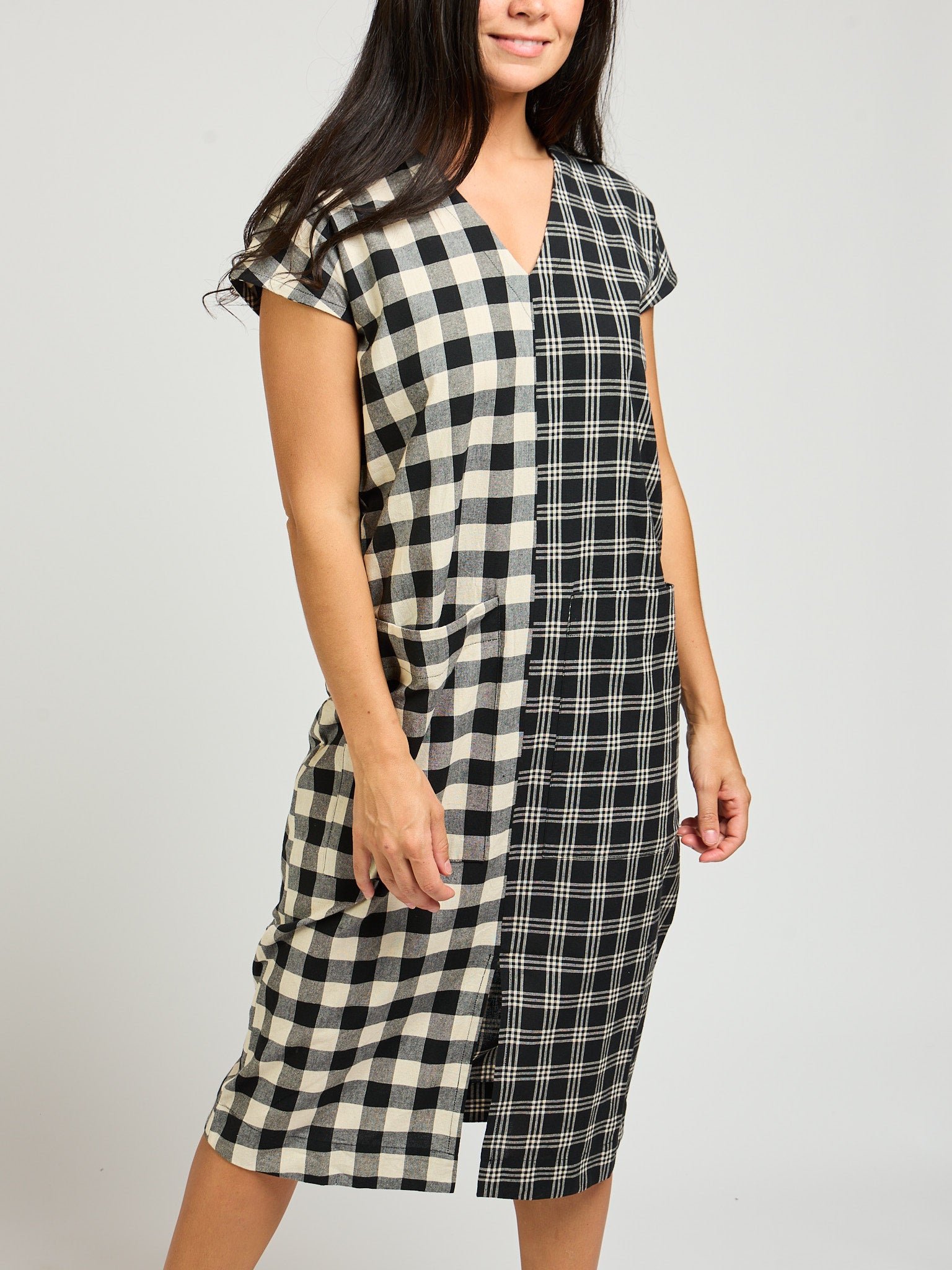 Padma Pocket Dress - Black and White Mix - Image 10