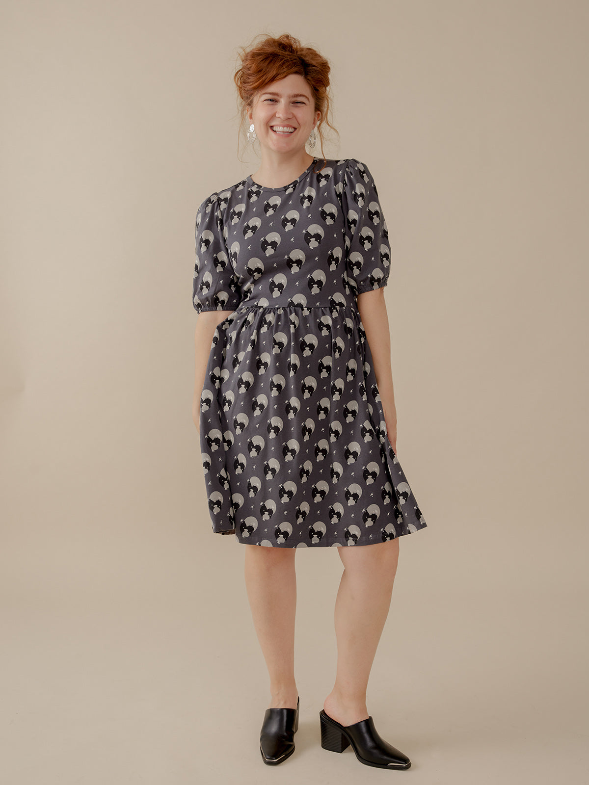 Inez Bubble Sleeve Dress - Vase Cluster Graphite - Image 1