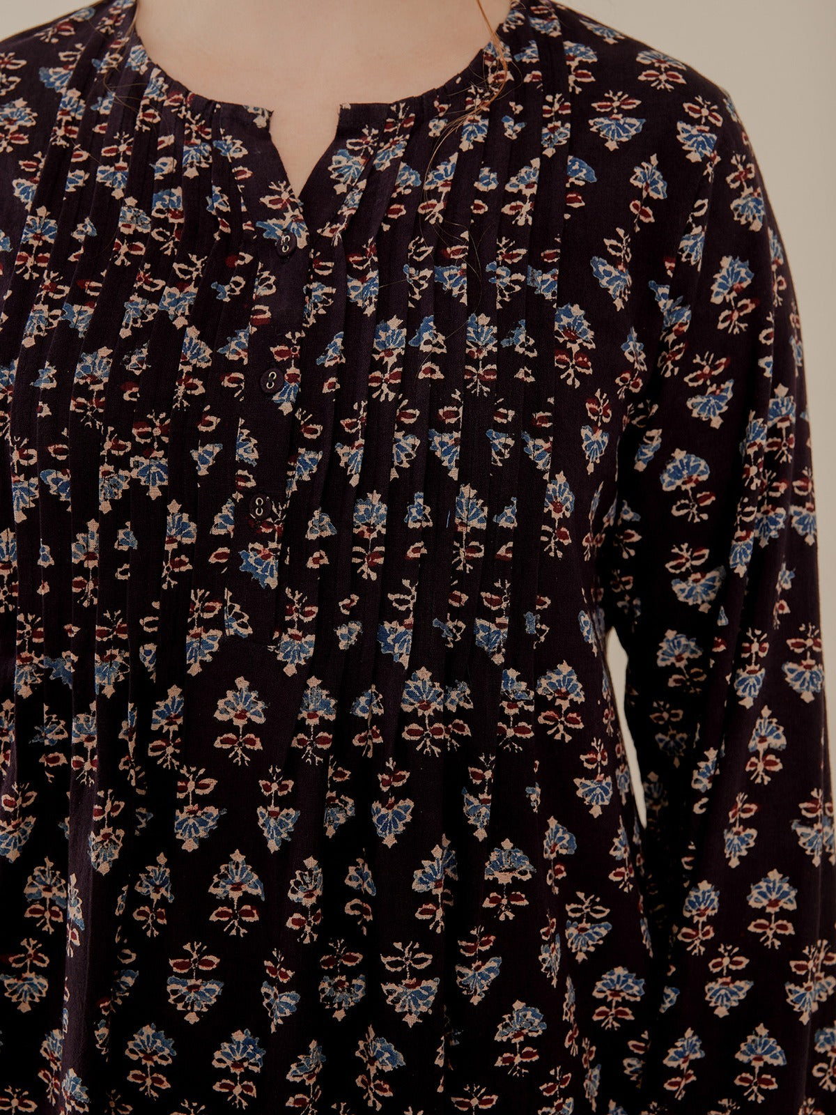 Victoria Tunic Dress - Black Mini Blossom - Image 2